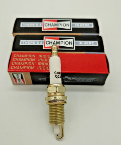 Candela fuoribordo evinrude - candela,